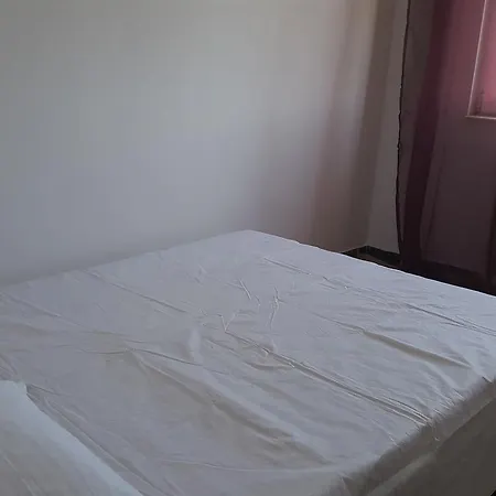 Rose Apartman