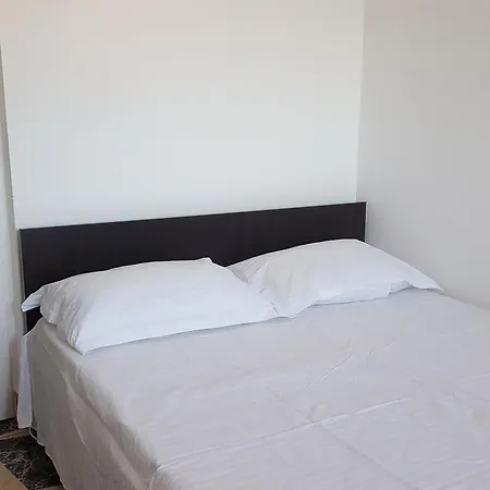 Apartman Rose *