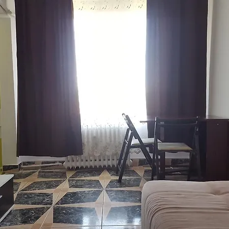 Rose Apartman *