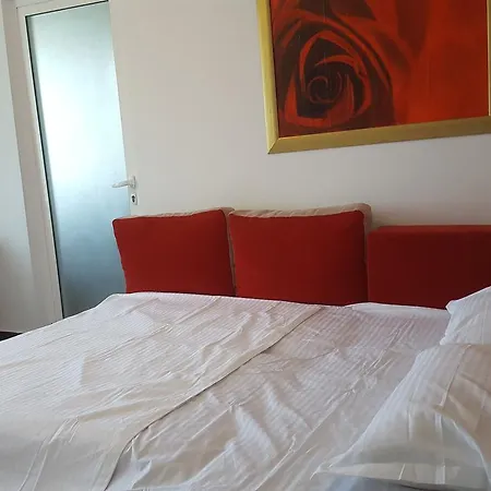 Rose Apartman